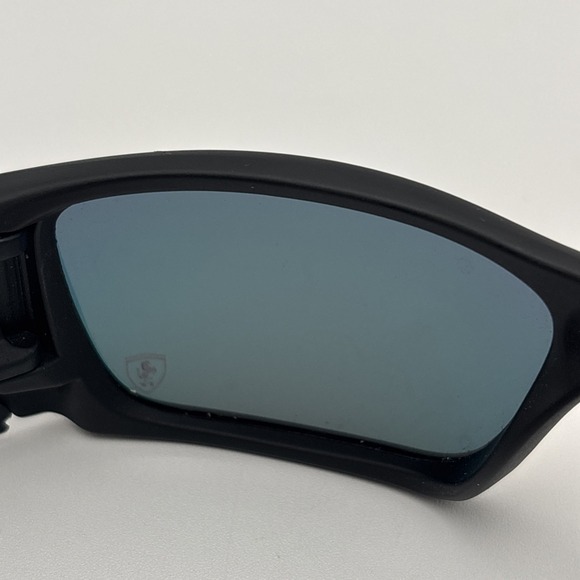 Oakley Fuel Cell Scuderia Ferrari Sunglasses OO9096-A8 Black/Ruby Iridium *Read* - Picture 10 of 16
